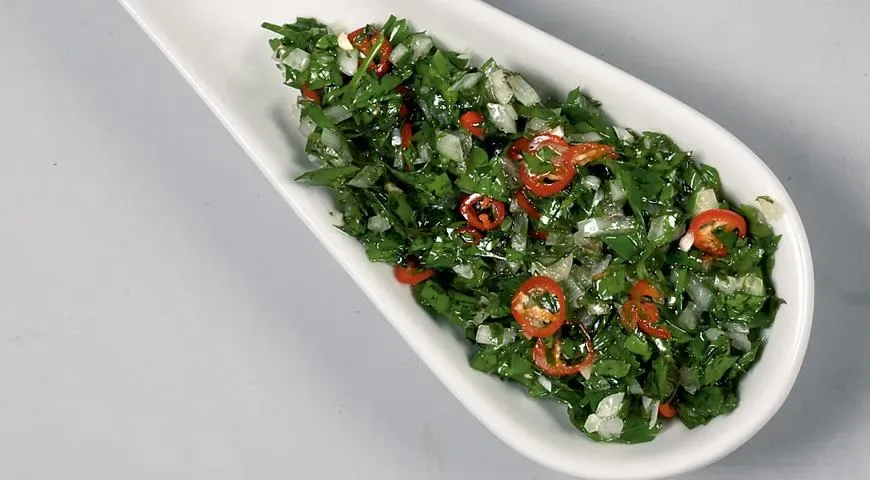 Пряный зеленый маринад для мяса